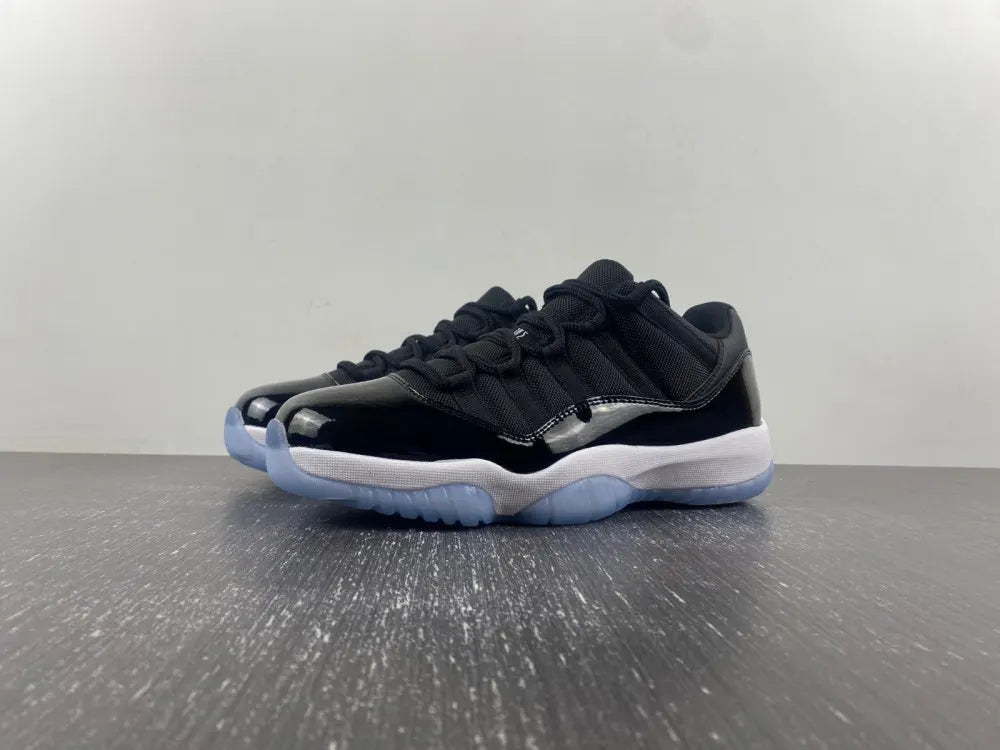 Air Jordan 11 Low IE Space Jam - Hình 14