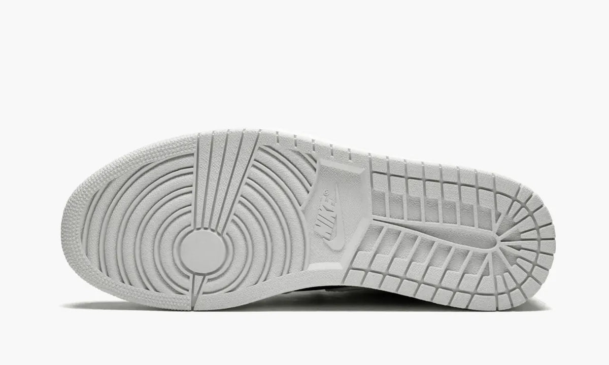 Air Jordan 1 High OG Premium Neutral Grey & Hyper Crimson 2019 Edition