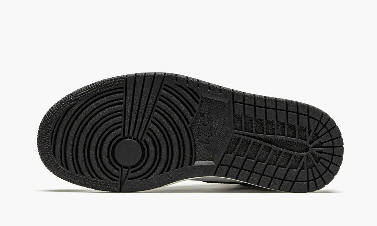 Air Jordan 1 Lucky Green High OG: 1 Premium Luxury 2020 Exclusive Sneaker