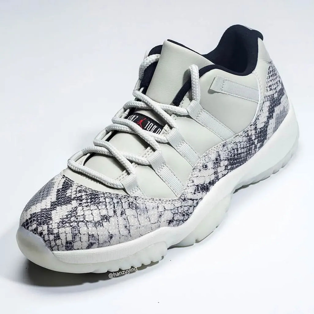 Air Jordan 11 Snakeskin Light Bone - Hình 2