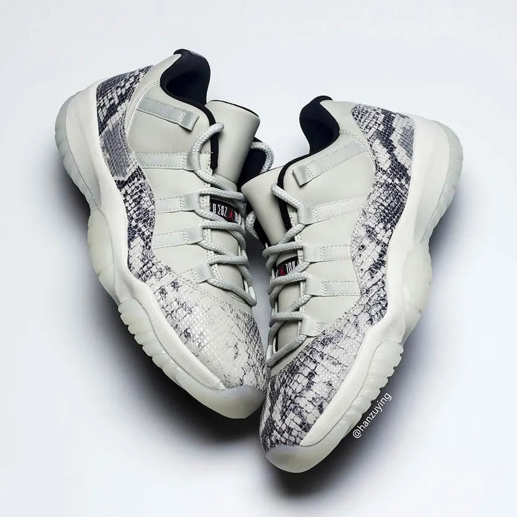Air Jordan 11 Snakeskin Light Bone - Hình 4