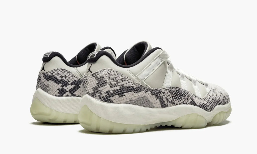 Air Jordan 11 Snakeskin Bone - Hình 4