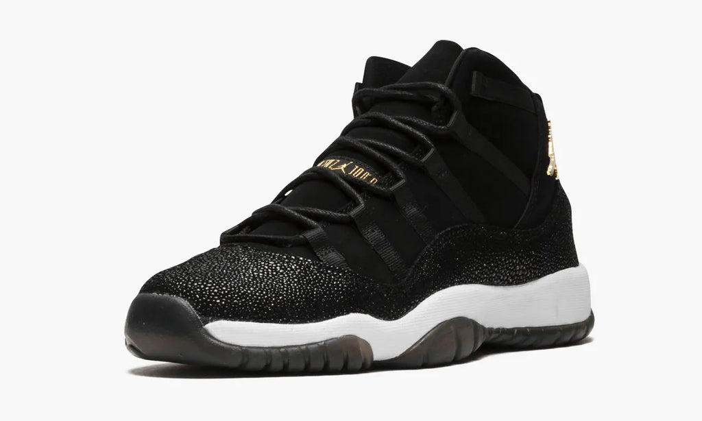 Air Jordan 11 Capisco Black