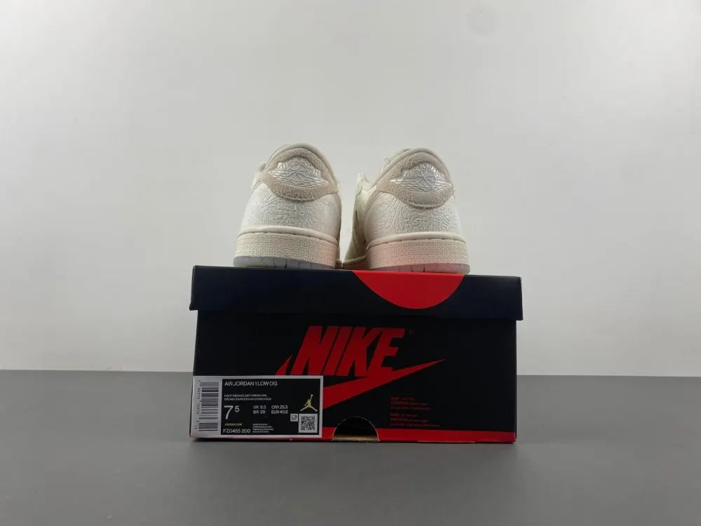 Air Jordan 1 Low SE Sanddrift - Hình 3