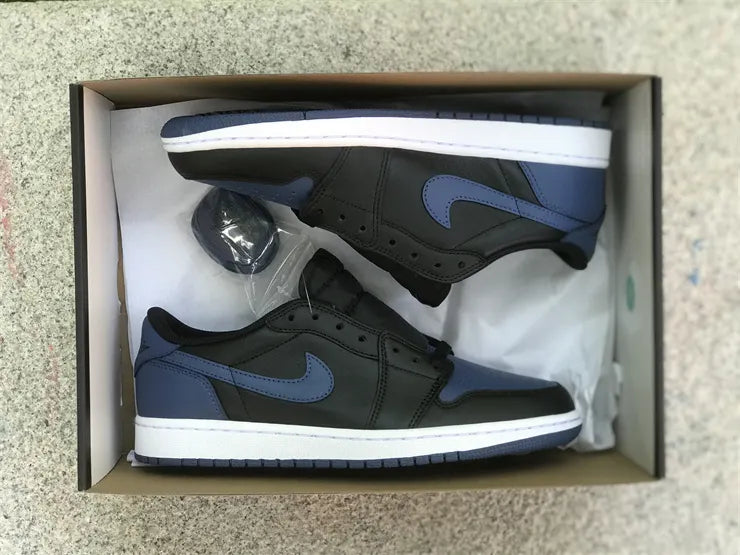 leather Air Jordan 1 Low Black Royal - Hình 18