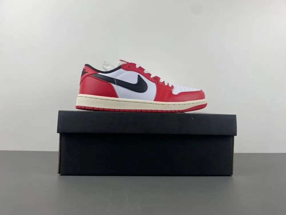 Air Jordan 1 Low OG Red/White - Hình 2
