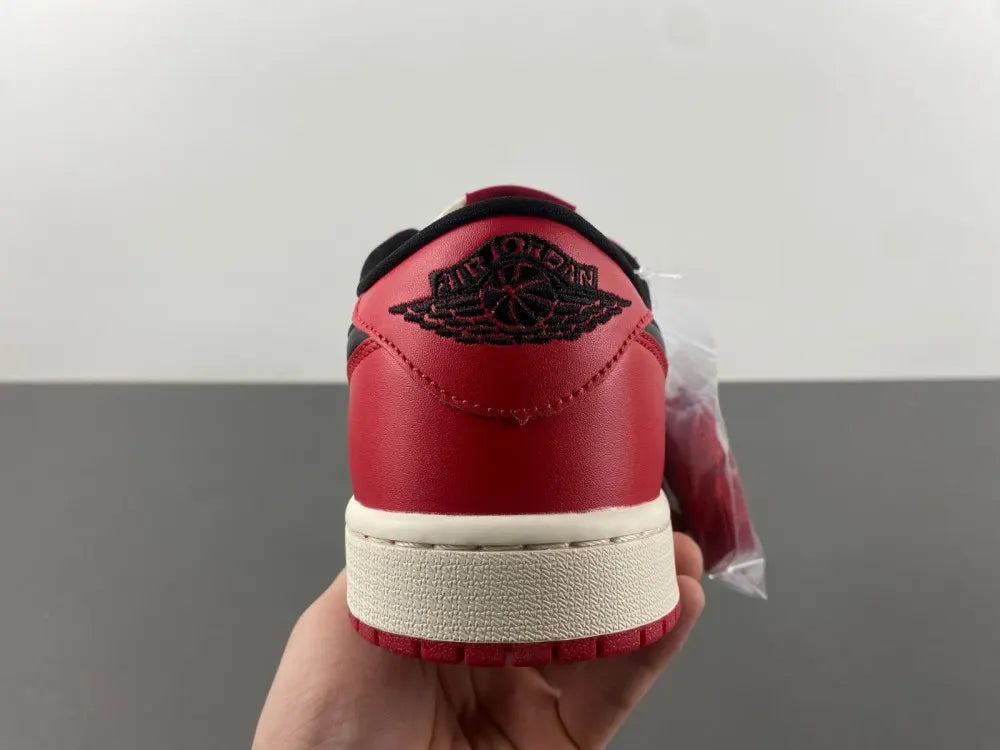Air Jordan 1 Low OG Red/White - Hình 11