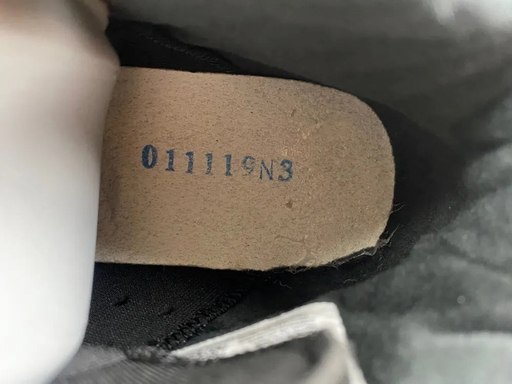 iconic Air Jordan 6 Retro Black Infrared - Hình 2