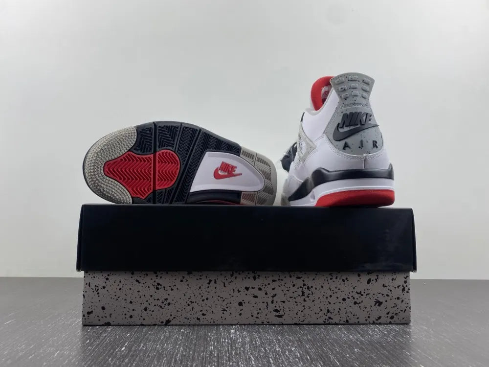 Air Jordan 4 Retro White Fire Red - Hình 3