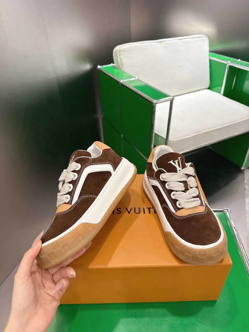designer Louis Vuitton Brown Suede Low Top Sneakers - Hình 3