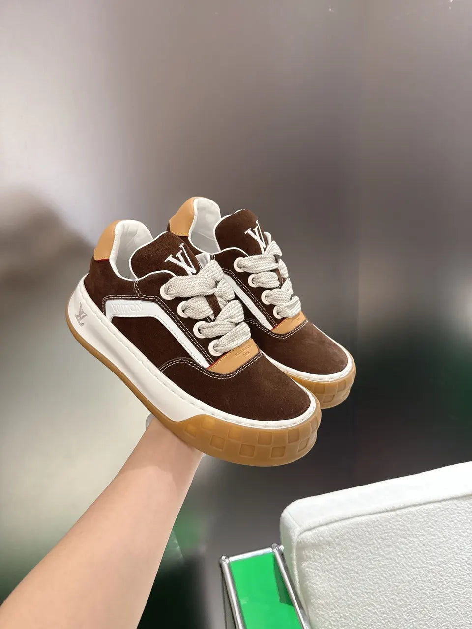 designer Louis Vuitton Brown Suede Low Top Sneakers - Hình 5