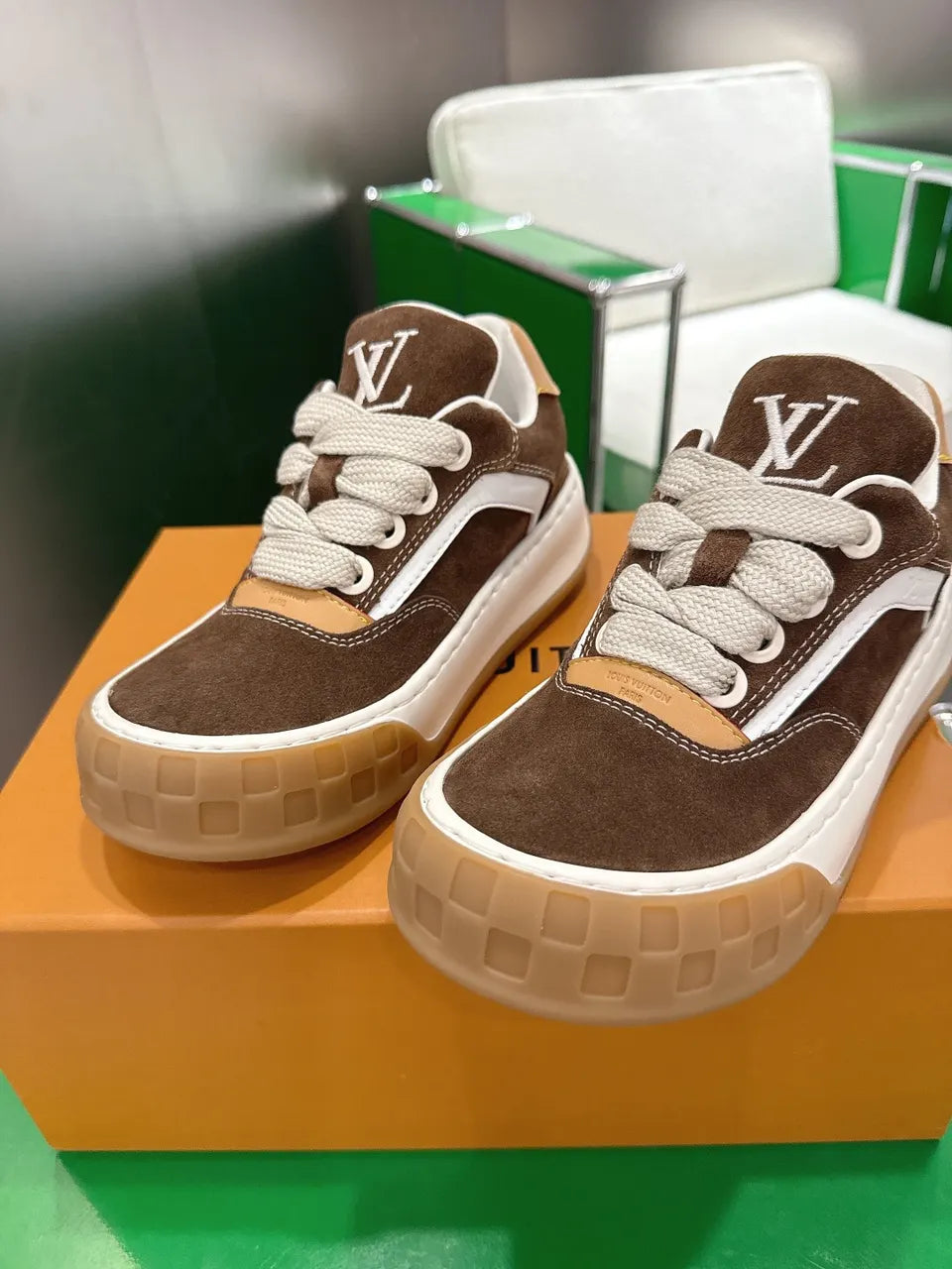 Brown Suede Casual Sneakers - Hình 6