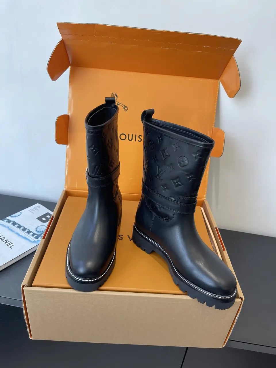 Louis Vuitton Black Leather Embossed Biker Boots - Hình 9