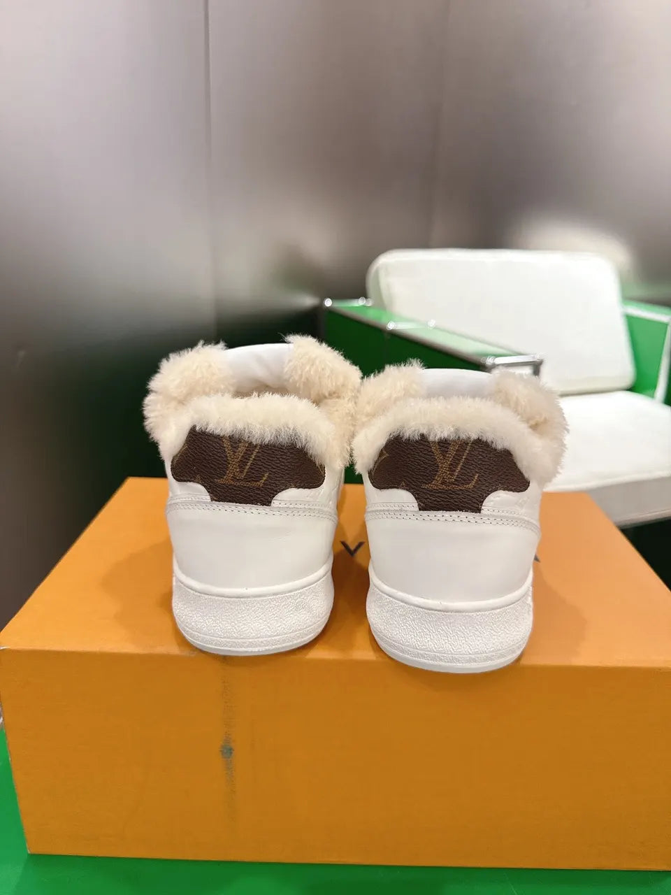 LV White Leather Fur Sneaker - Hình 8