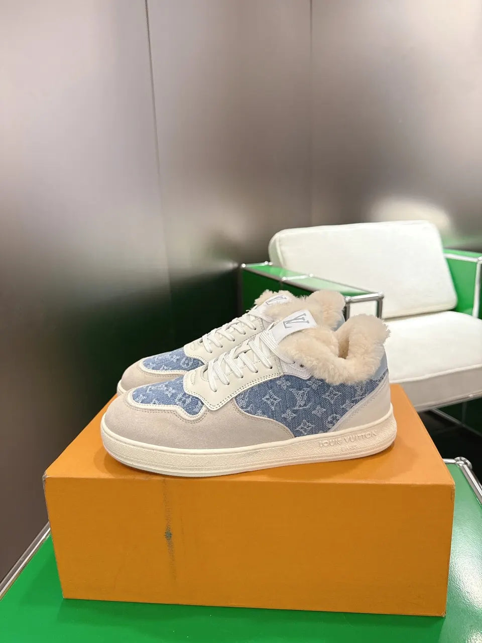 Louis Vuitton Denim Shearling Sneaker - Hình 2