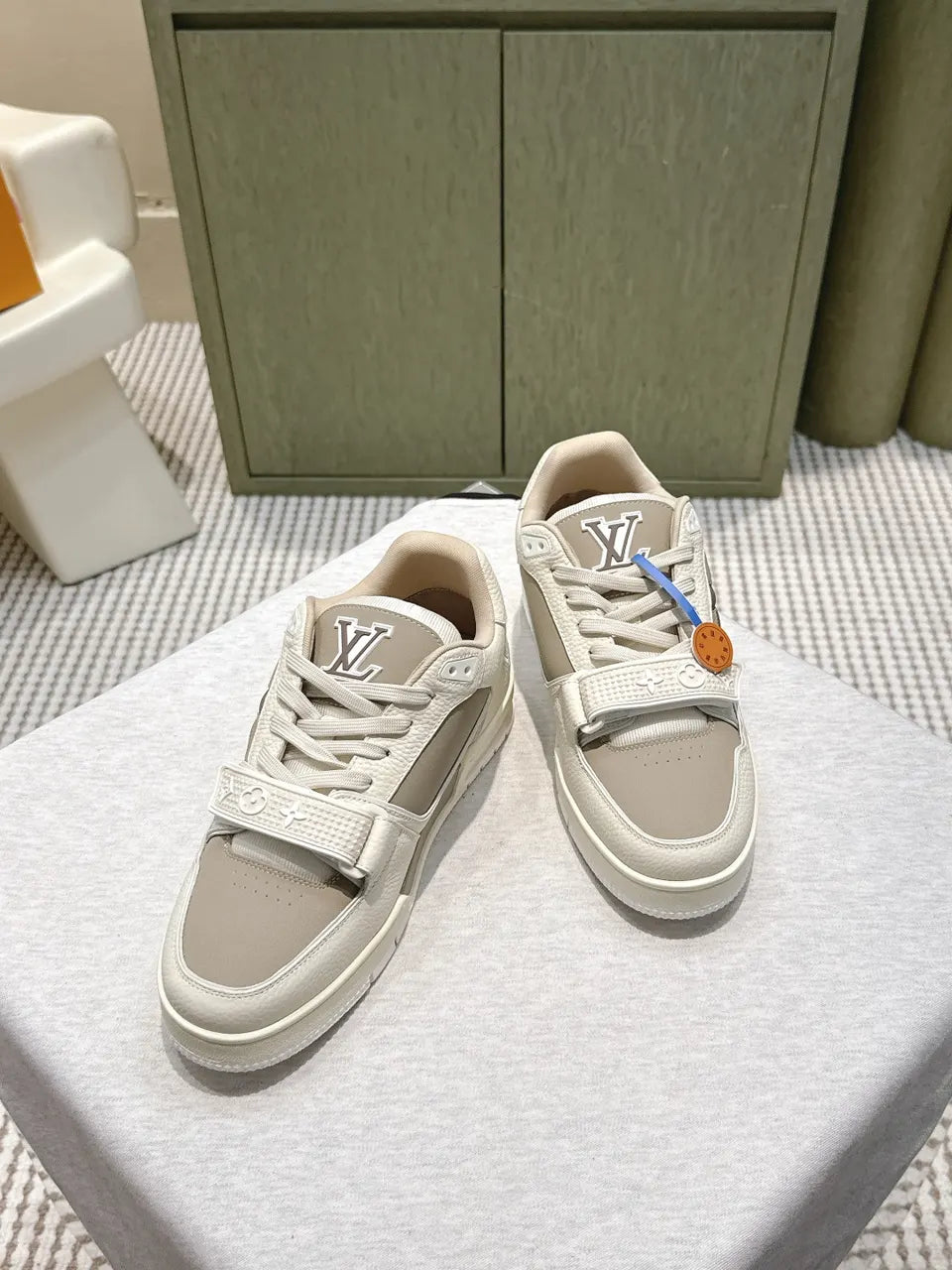 Beige Leather Strap Sneakers - Hình 2