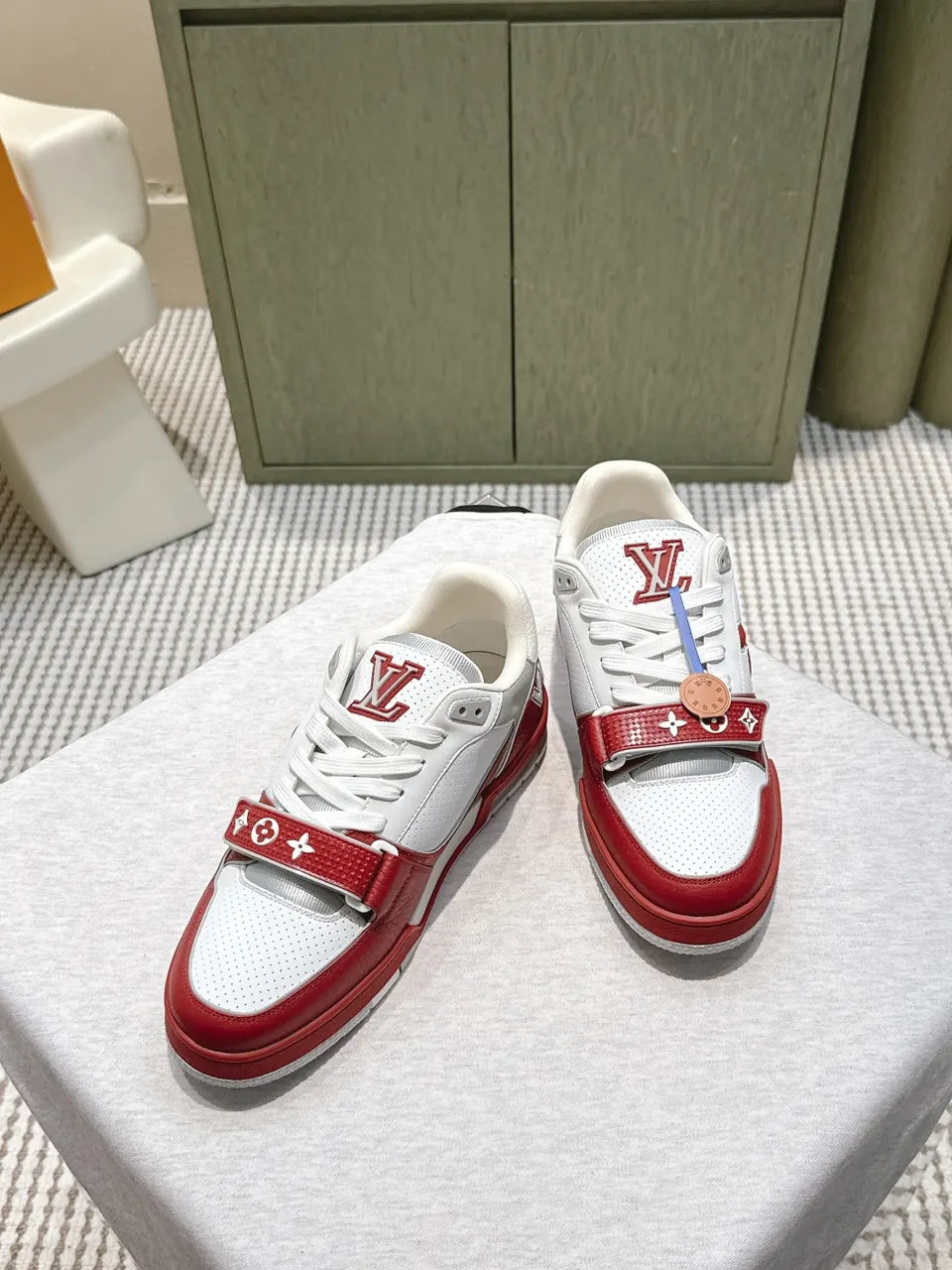 LV Trainer Upcycling Sneaker - Hình 2