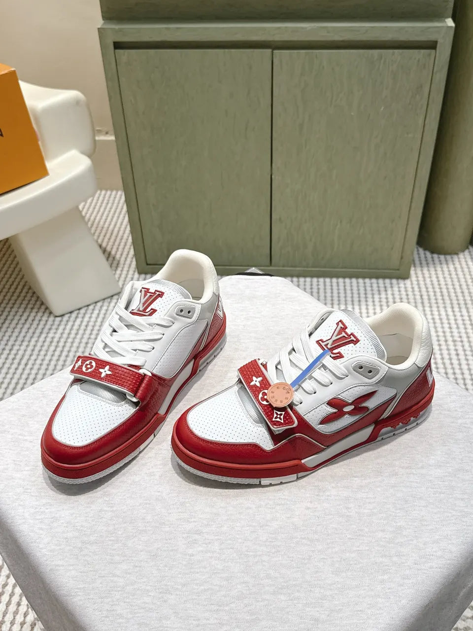 LV Trainer Upcycling Sneaker - Hình 3