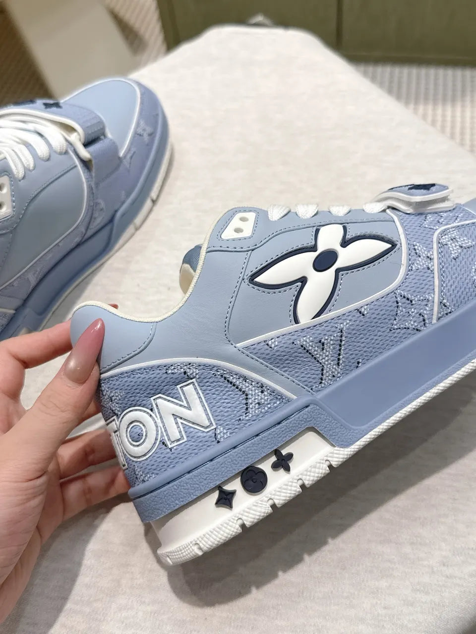 LV Sky Blue Trainers - Hình 5