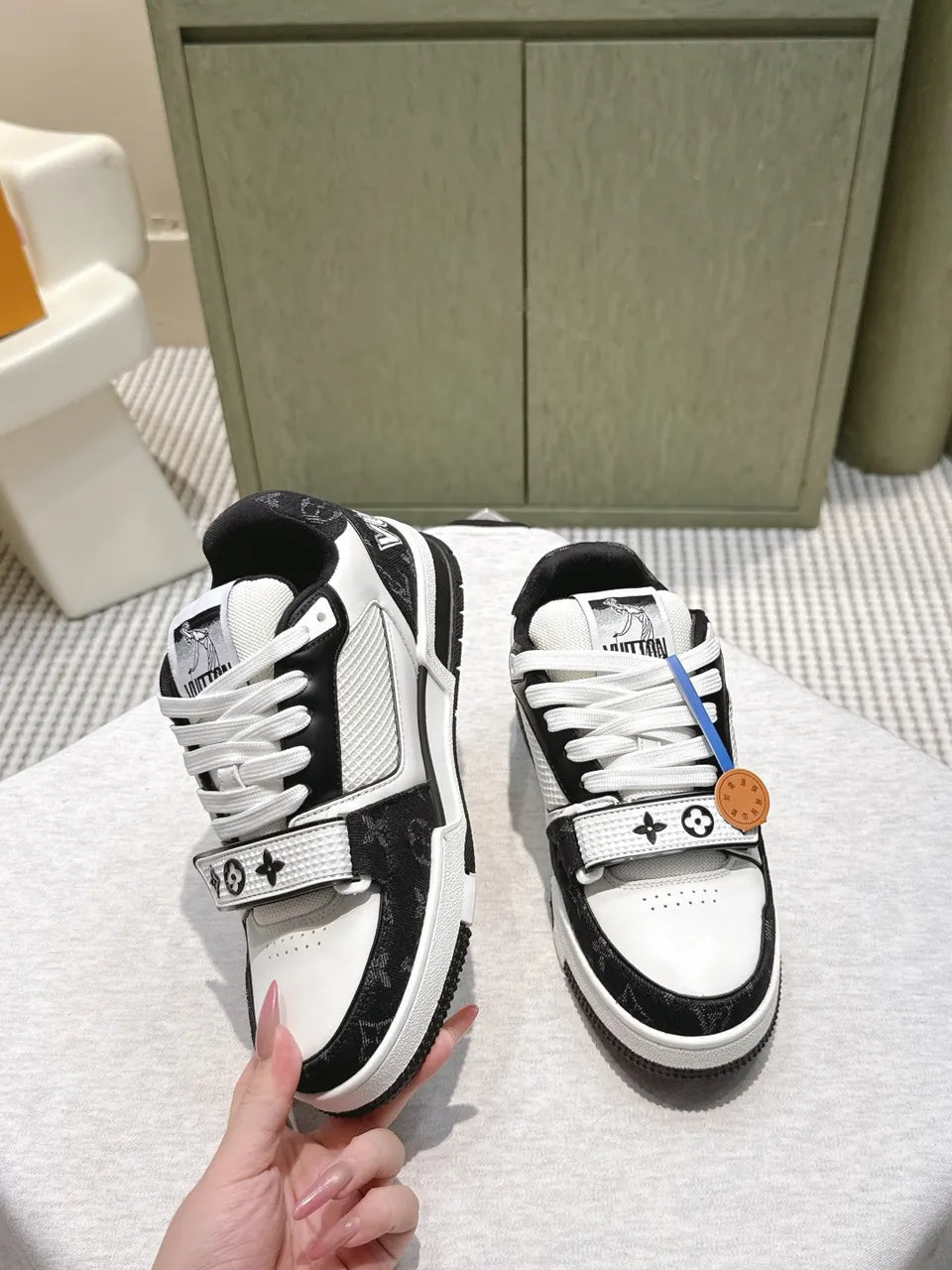black LV White Leather Sneakers - Hình 2