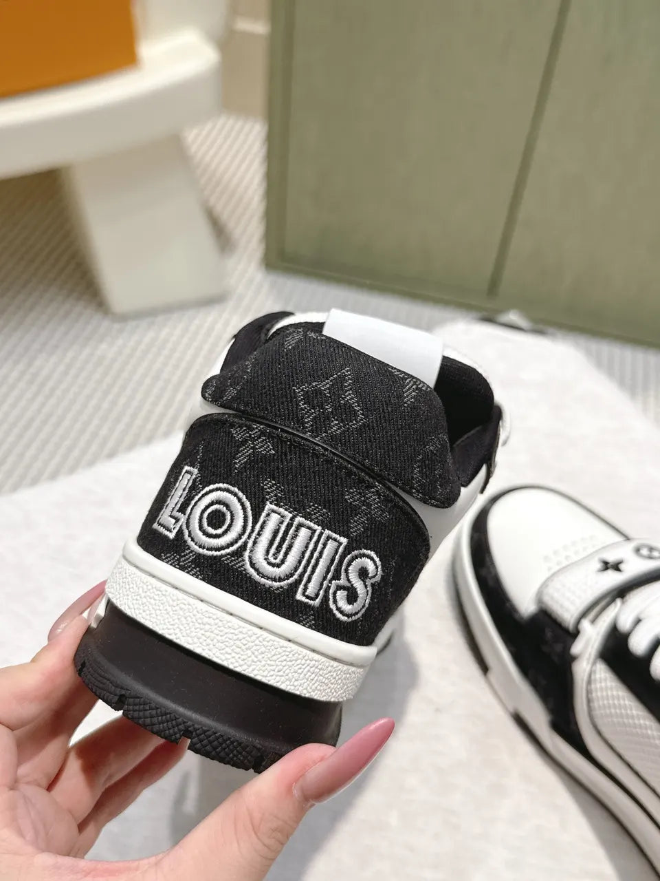 black LV White Leather Sneakers - Hình 5