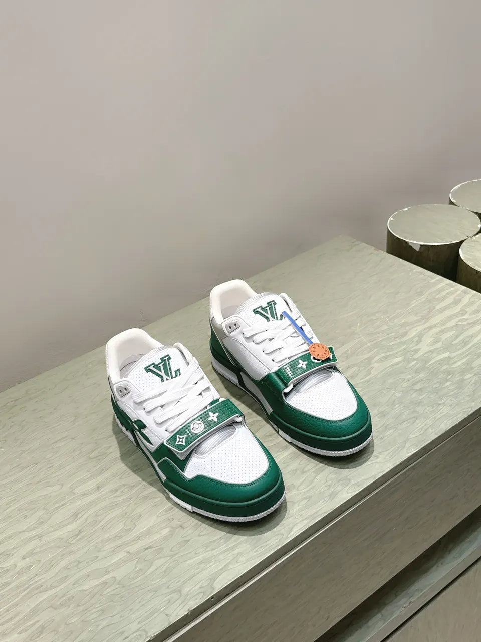 LV White Green Leather Trainer - Hình 5