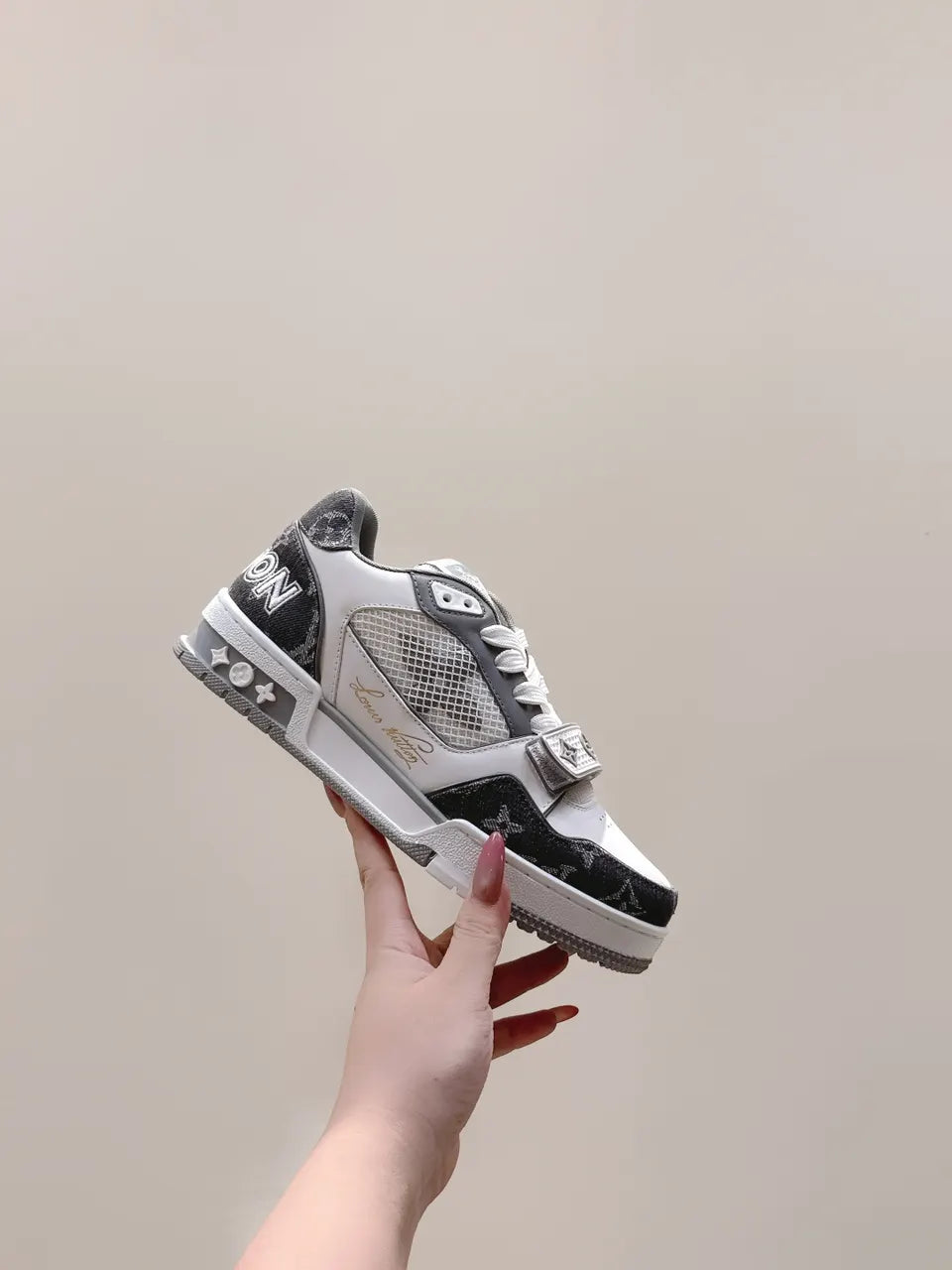 LV White Grey Trainer Sneakers - Hình 8