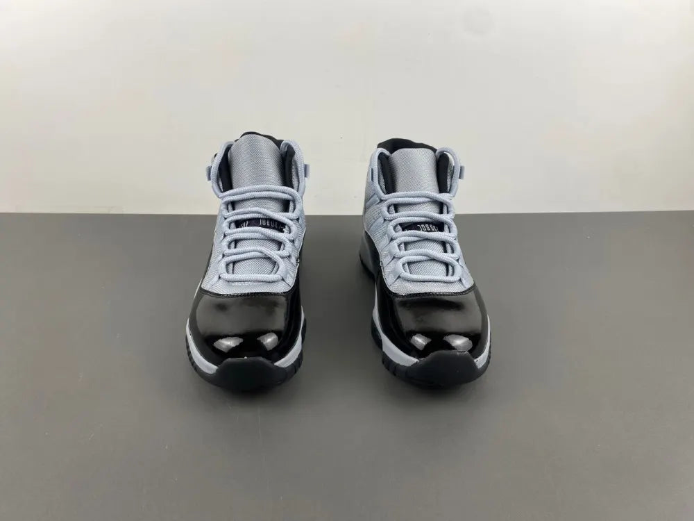 Air Jordan 11 Retro Grey/Black - Hình 17
