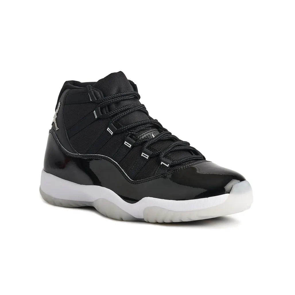 retro black Air Jordan 11 Cap and Gown - Hình 4
