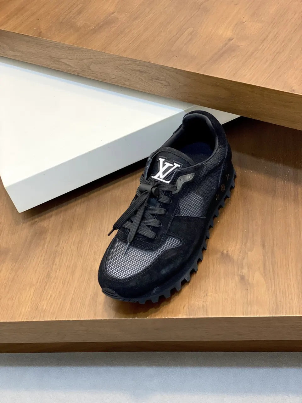 designer LV Black Suede Trainer - Hình 5