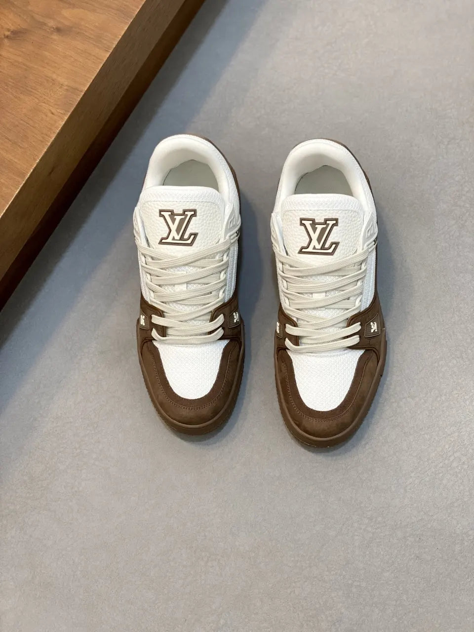 LV Trainer Brown & White