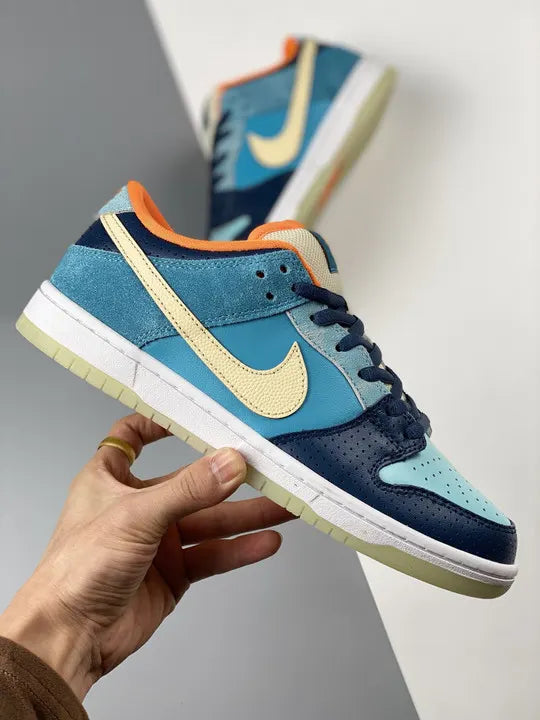 low Nike SB Dunk Blue Raspberry - Hình 2