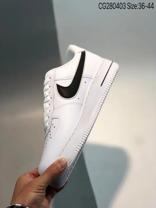 classic Nike Air Force 1 White Black - Hình 2