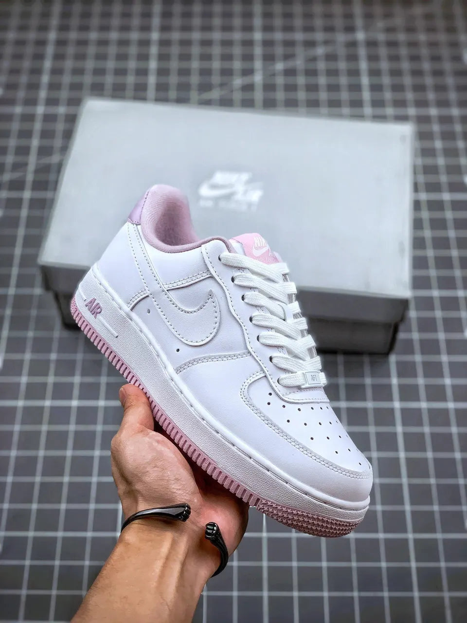 classic Nike Air Force 1 White Pink