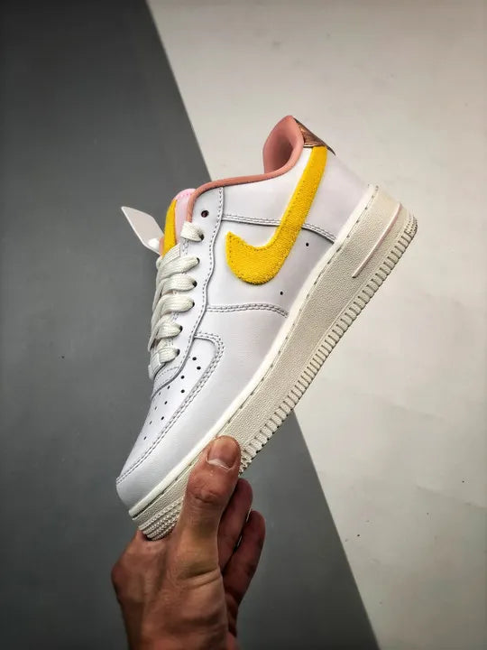 Nike Air Force 1 White/Gold - Hình 4