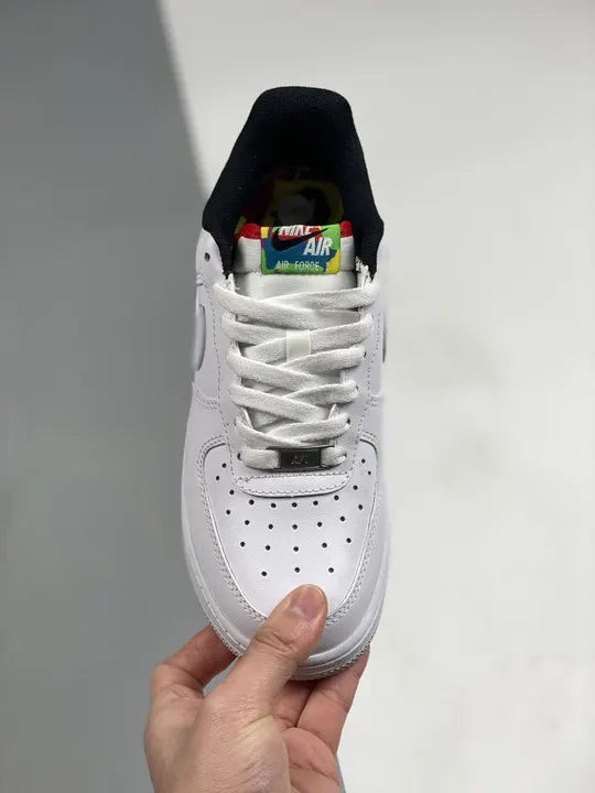 white leather Nike Air Force 1 LV8 - Hình 3