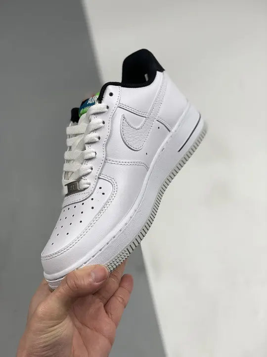 white leather Nike Air Force 1 LV8 - Hình 5