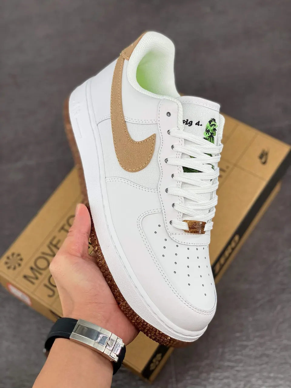 Nike Air Force 1 White/Tan