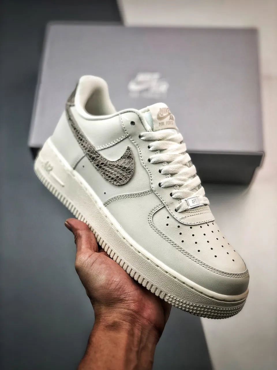 Nike Air Force 1 Fossil Stone