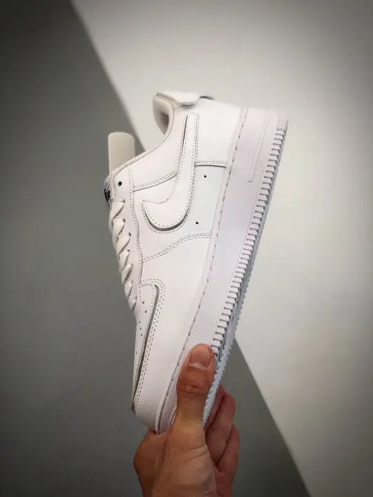 classic Nike Air Force 1 '07 White - Hình 4
