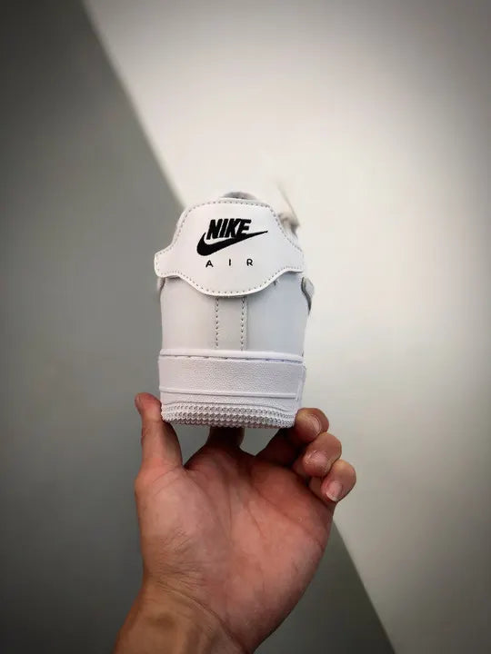 classic Nike Air Force 1 '07 White - Hình 7
