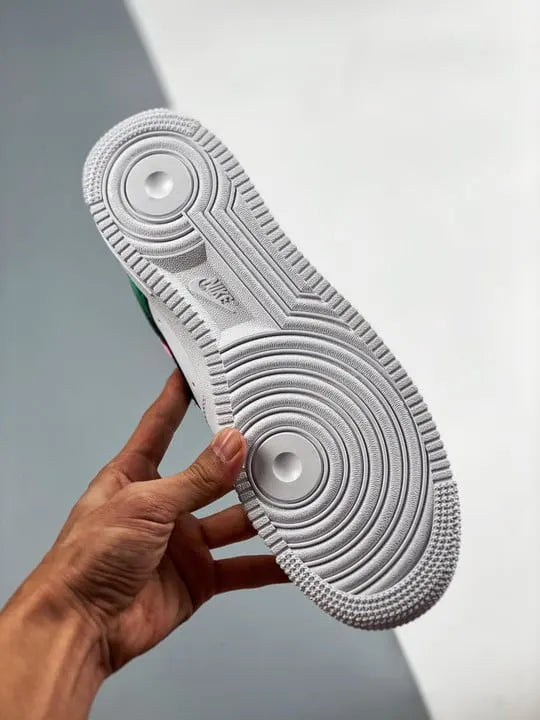 white Nike Air Force 1 LV8 - Hình 7