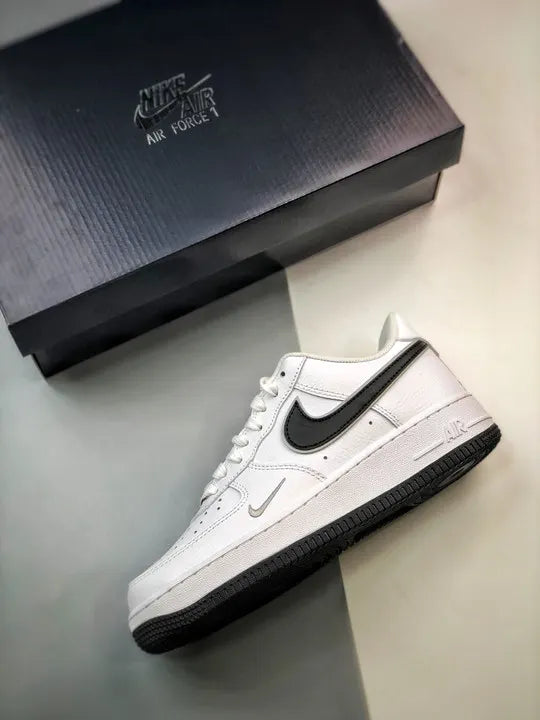 white Nike Air Force 1 '07 - Hình 7