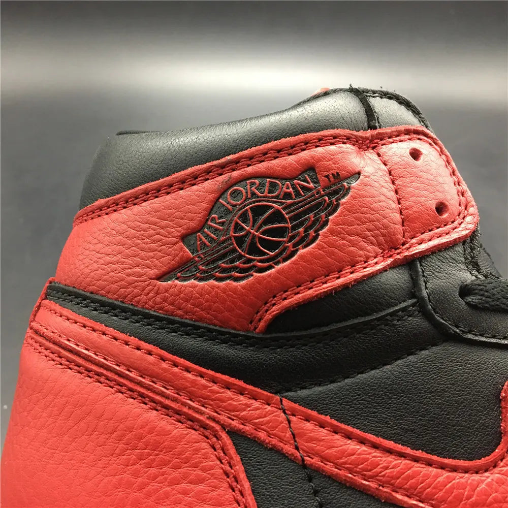 Air Jordan 1 Retro High OG Bred - Hình 16
