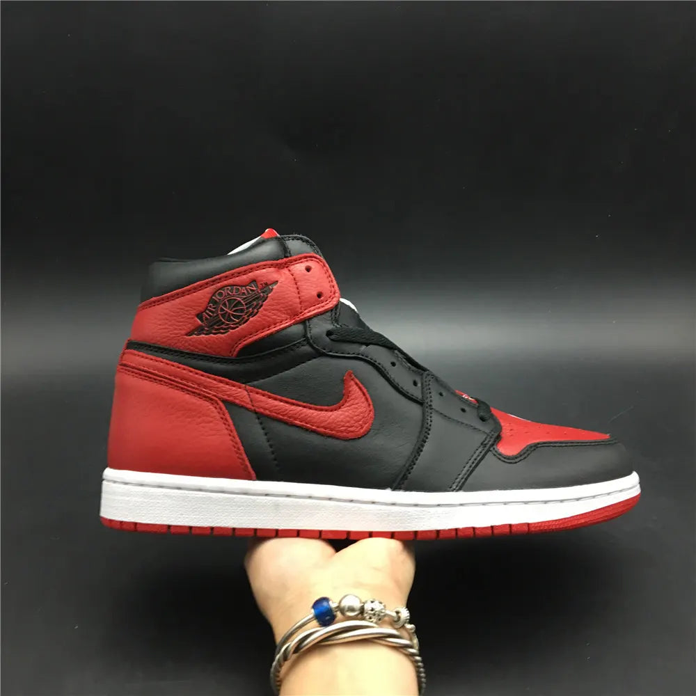 Air Jordan 1 Retro High OG Bred - Hình 18