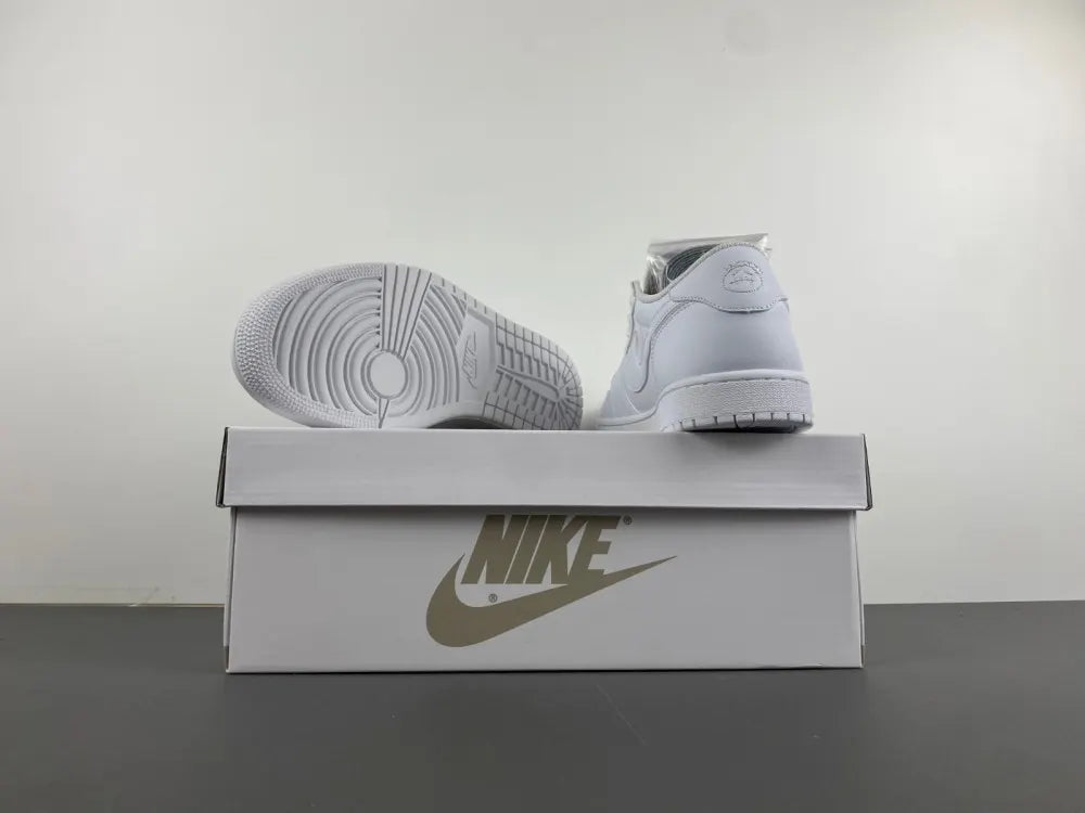 Air Jordan 1 Travis Scott White - Hình 2