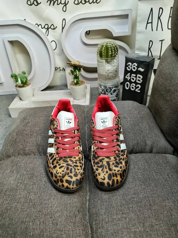 red Adidas Samba Leopard Print - Hình 2