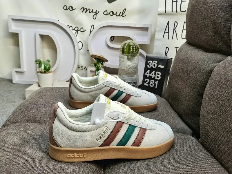 retro Adidas VL Court 2.0 Cream Brown