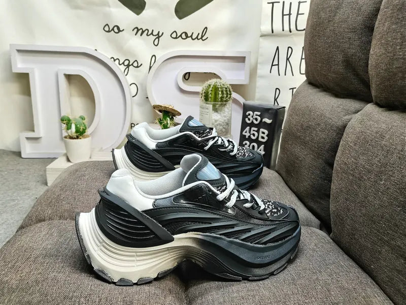 Li-Ning Furious Rider Ace
