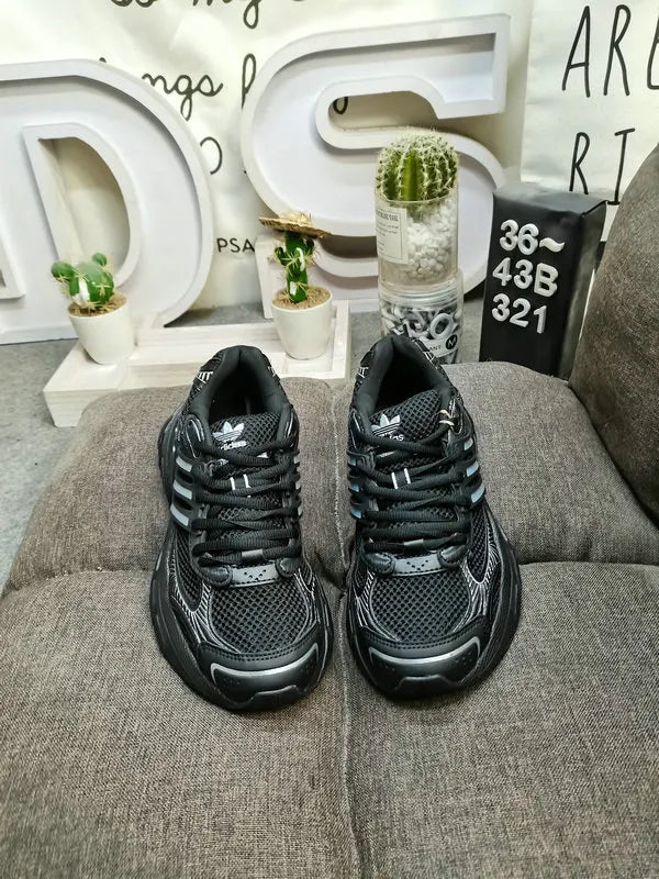 Adidas Ozweego Black chunky - Hình 2